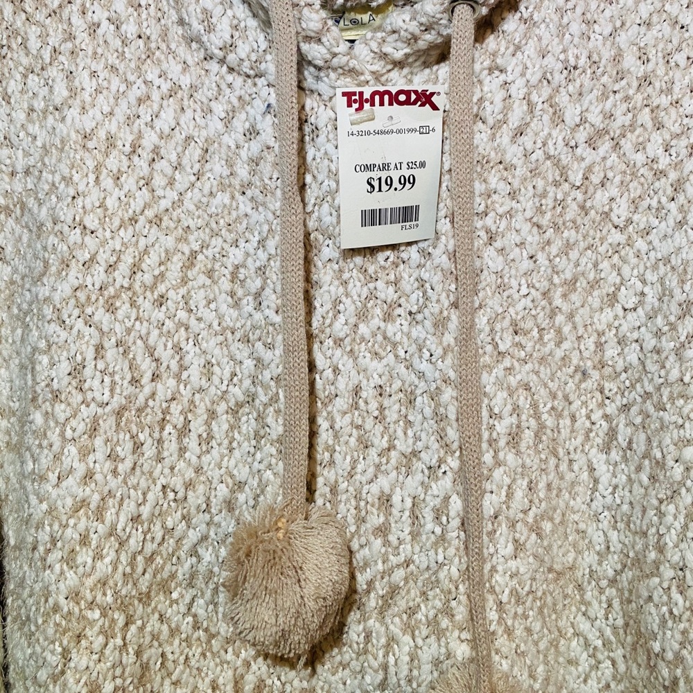Pullover Sweater NWT - Picture 2 of 4